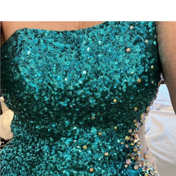 Gorgeous holiday La Femme Sequin One-shoulder, full length dress - Picture 13 of 16